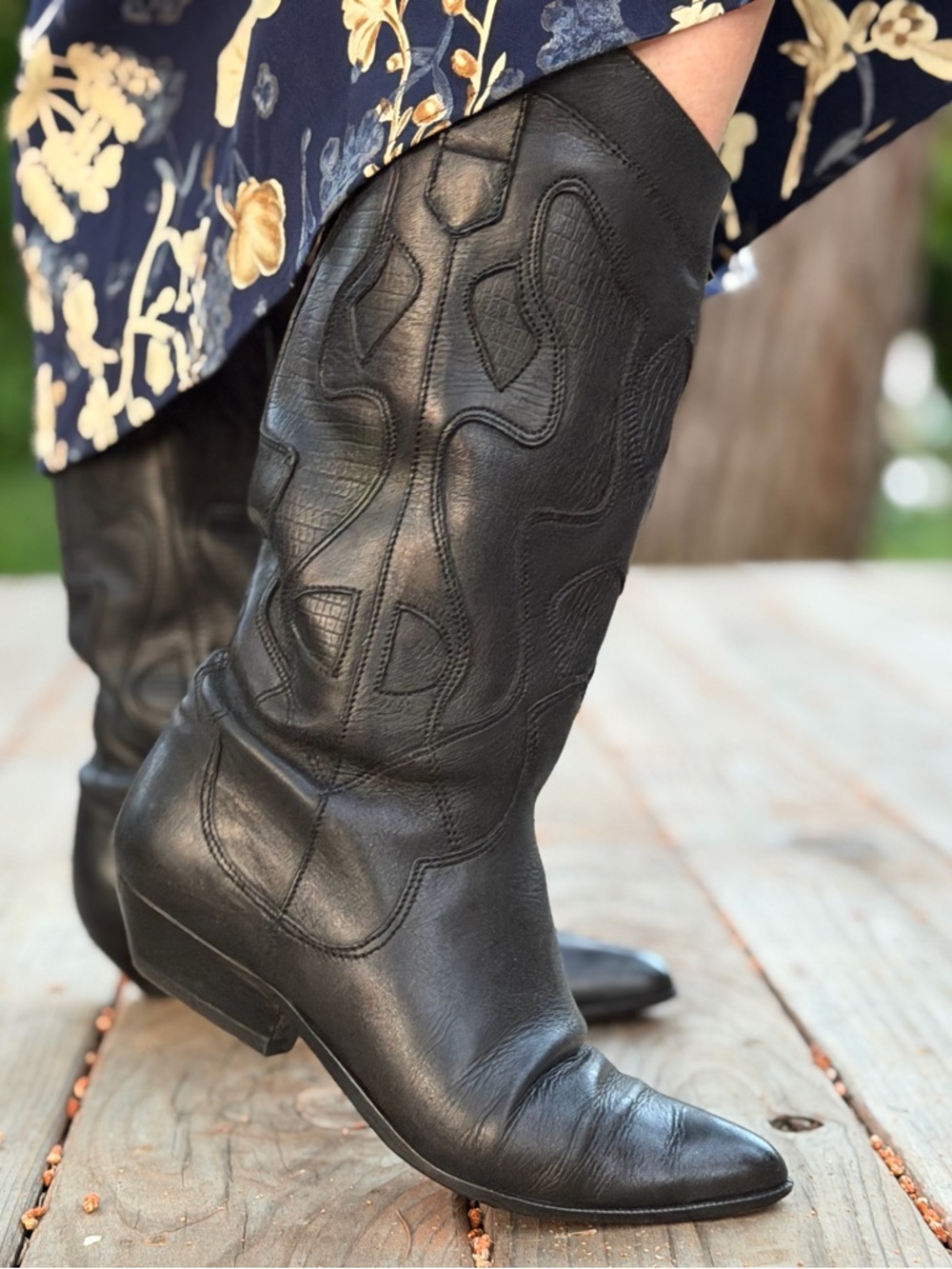 Vintage Black Leather Western Boots Calf Cowboy Minimal Chic US 7M